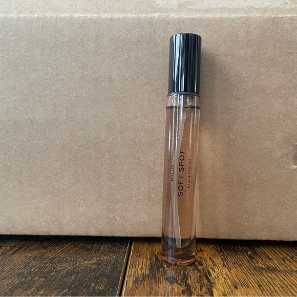 Phlur - Soft Spot 9.5 ml Travel Size - Picture 1 of 5